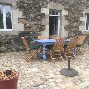 Hébergement de vacances De Kerfenefas, Plouézocʼh