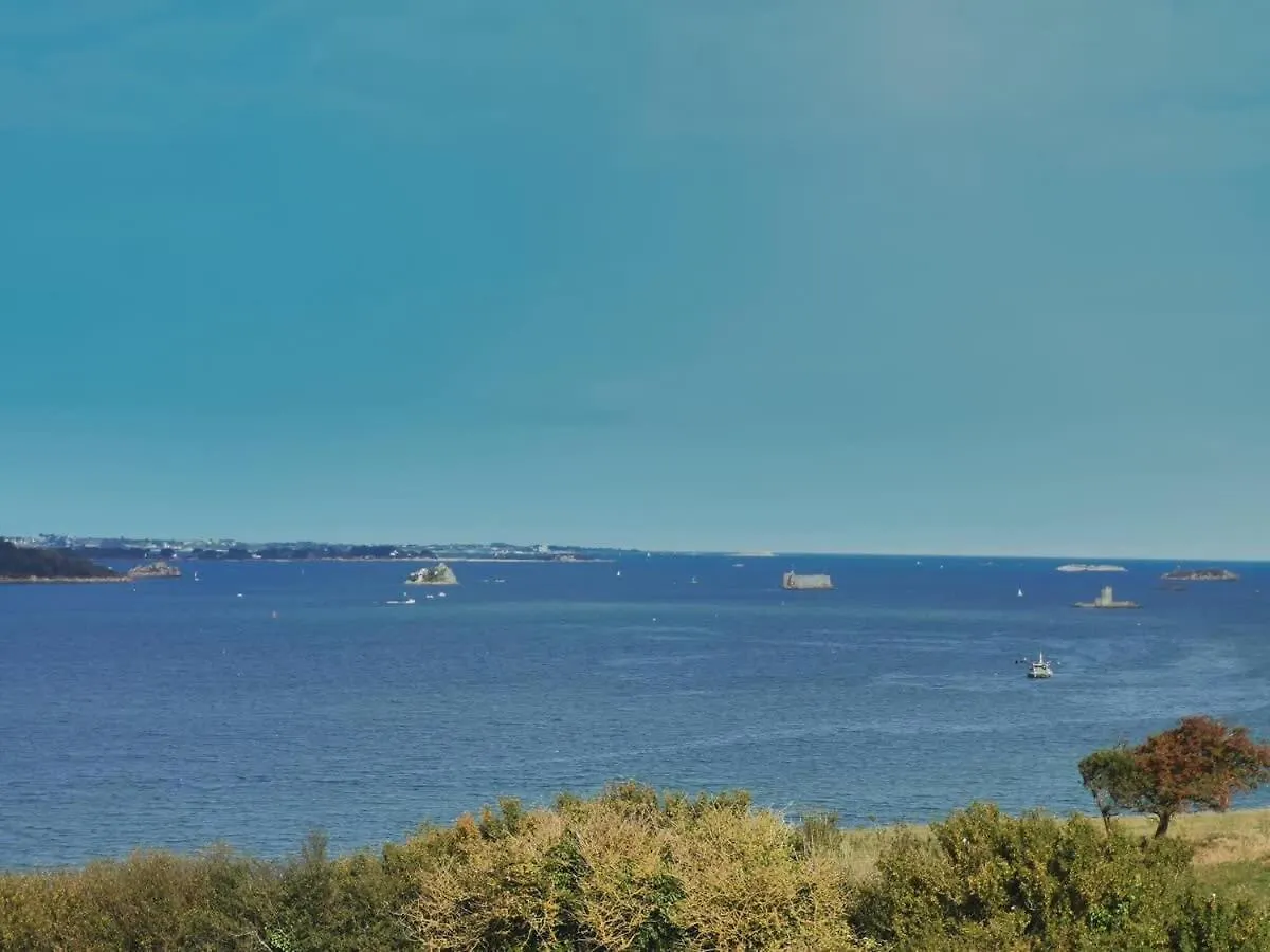 Hébergement de vacances Kermartin - Maison De Famille Avec Vue Sur La Baie De Morlaix Plouézocʼh France